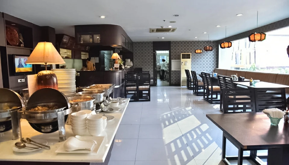 هتل باس سوئیتز نانا بانکوک